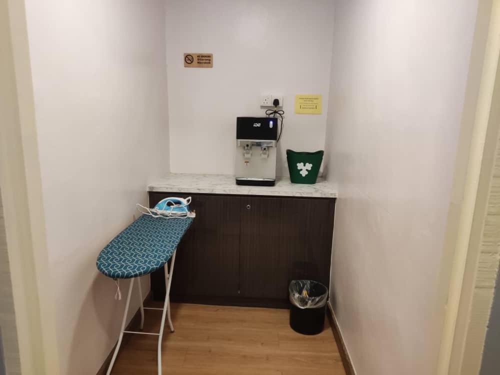 Hotel Ching Hua Сегамат Екстериор снимка