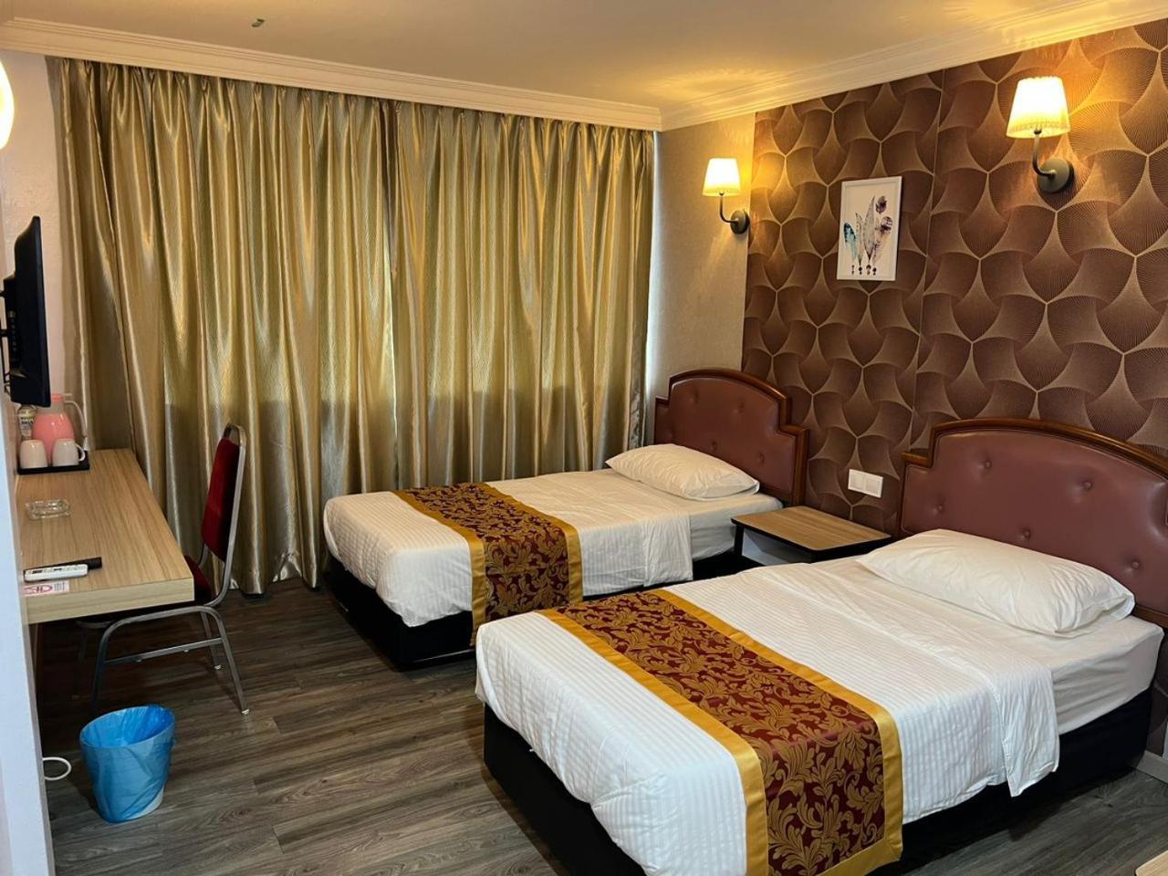 Hotel Ching Hua Сегамат Екстериор снимка